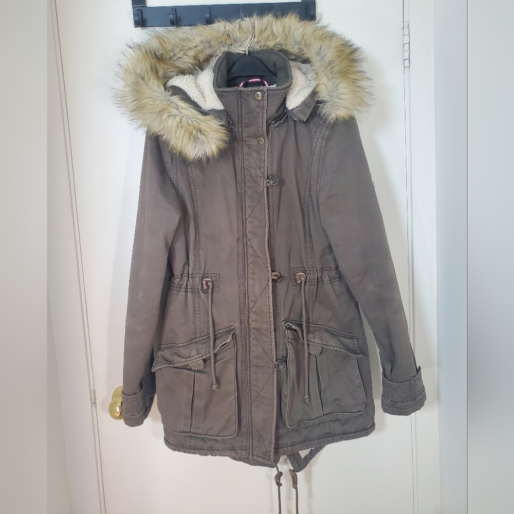 Womens brown Puffa parka. Size 12(medium).